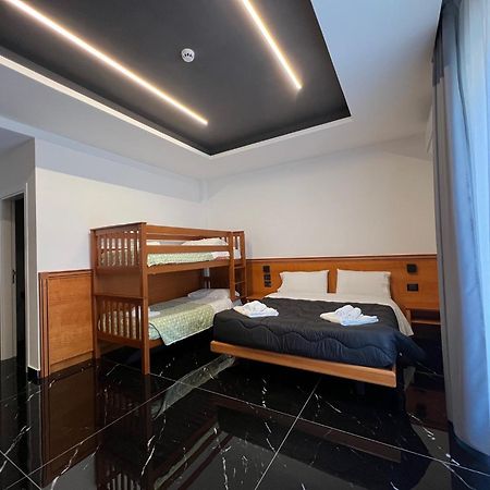 Hotel Tea Deluxe - Praia Прая а Маре Екстериор снимка